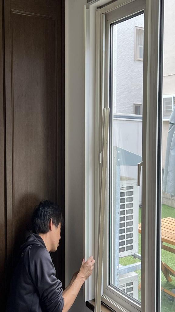 内窓リフォーム ふかし枠の取り付け状況