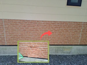 リフォーム後：ケイミューのセラディールで修復された外壁