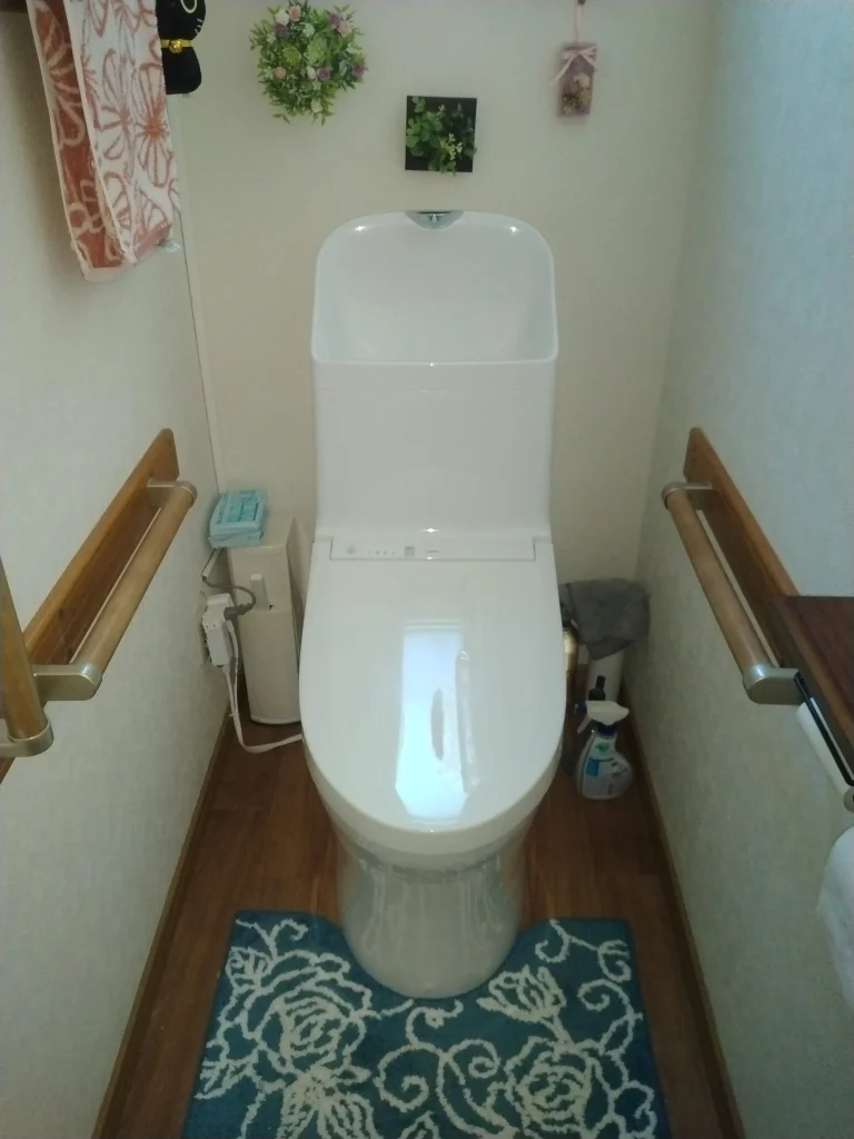 リフォーム後:TOTO ZJ1 清潔で快適なトイレ空間