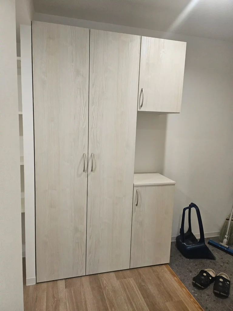 リフォーム後：ダイケン建具とベリティスフローリングの調和