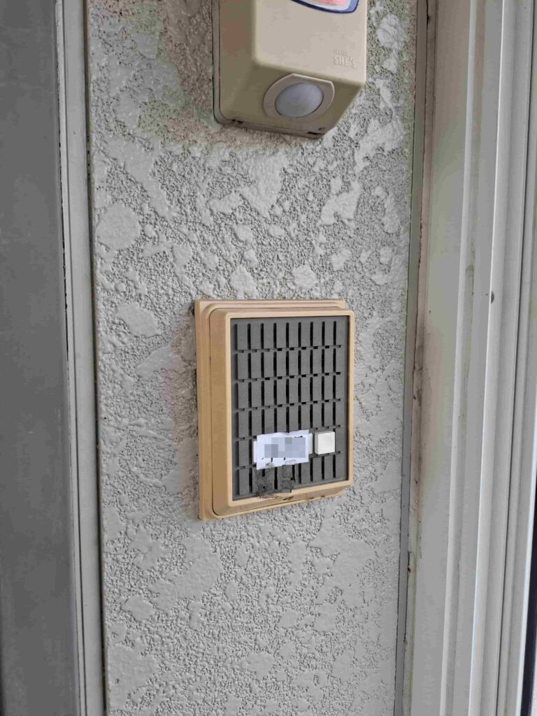 リフォーム前:音声不良が発生していた2階のインターホン本体