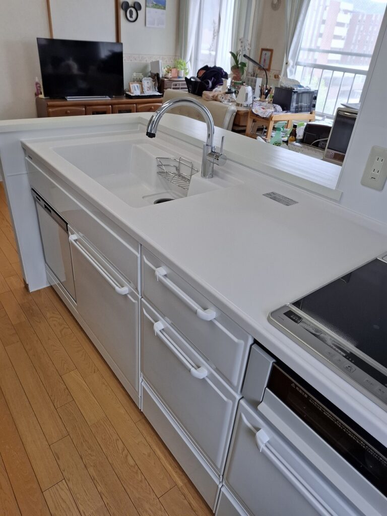 リフォーム後：ビルトイン食洗機設置で広がった作業スペース