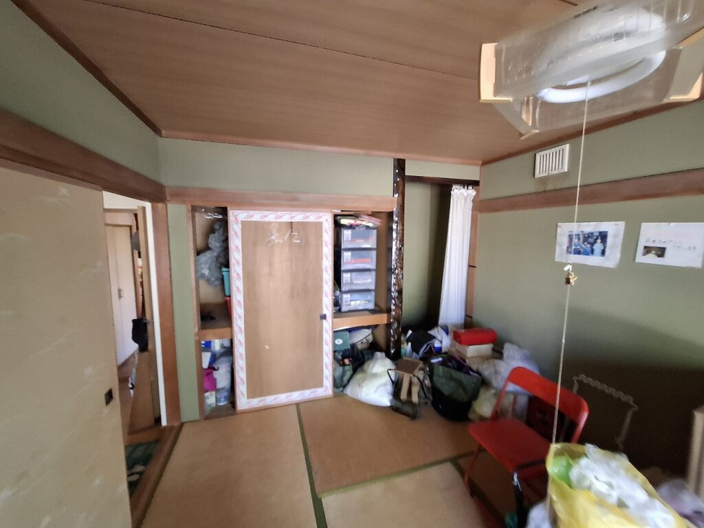 リフォーム前：築40年の古くなった和室の様子