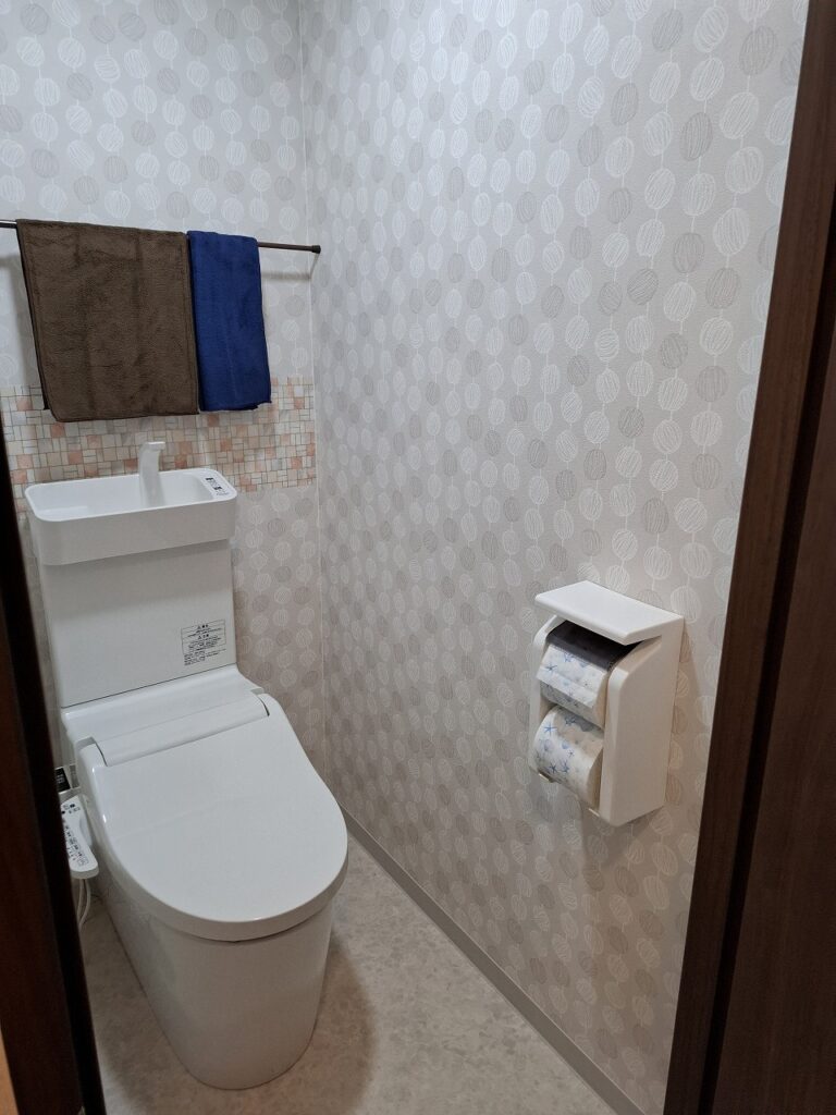 リフォーム後：パナソニック アラウーノVを設置したトイレ